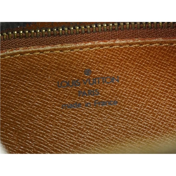 Authentic Louis Vuitton Jeune Fille Monogram Canvas Crossbody Bag - Picture 4 of 16